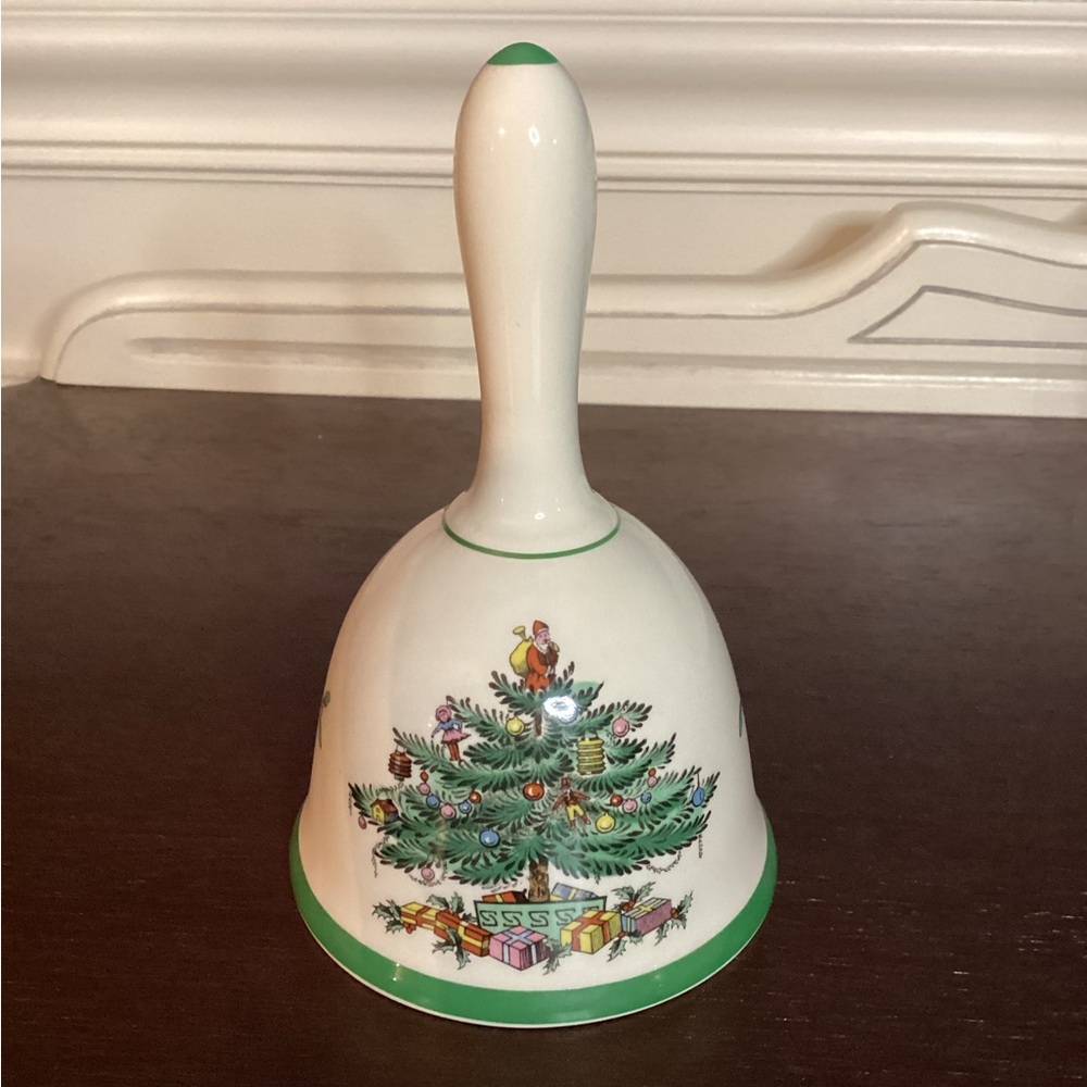 Spode Christmas tree bell. Made in England. 5.5”. Perfect like-new condition.
